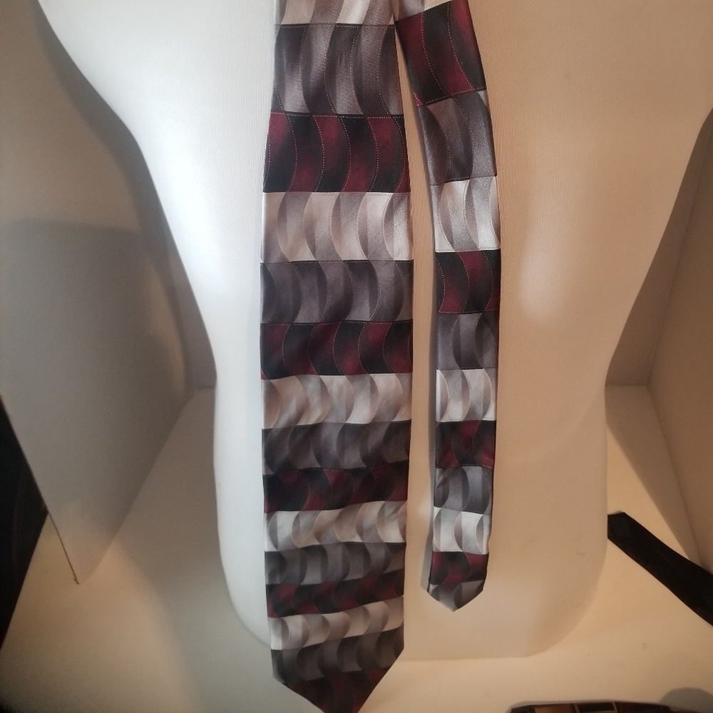 Kilburne And Finch Fine Clothiers Silk Tie